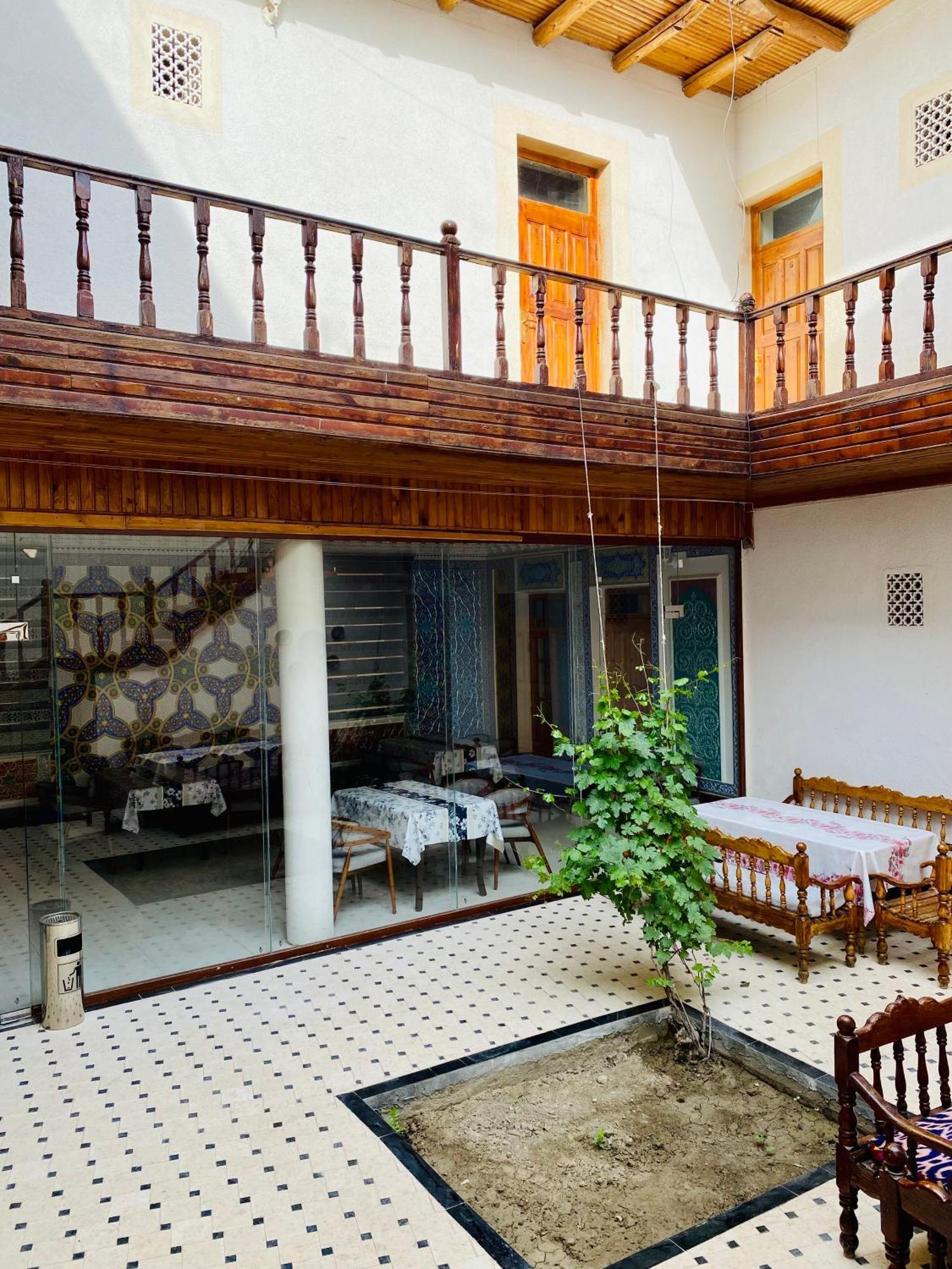 Antique Hotel In Old Town 부하라 외부 사진